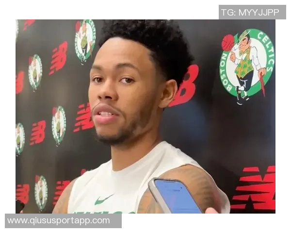 安芬尼西蒙斯谈比赛中与普里查德的适应与交流经验分享