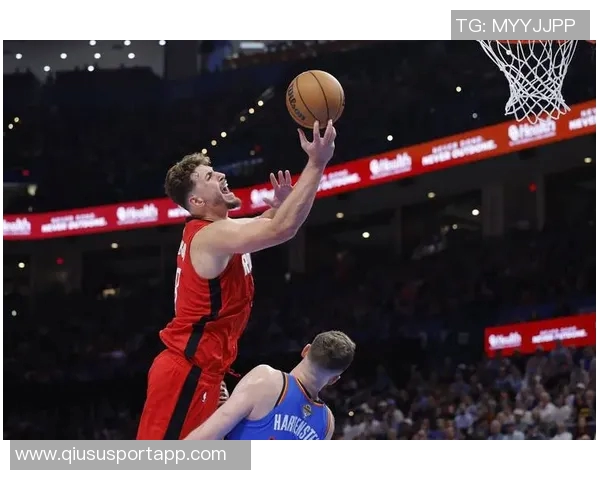 三球称赞克尼佩尔攻防俱佳明白在场上应做的正确决策 三球称赞克尼佩尔攻防俱佳明白在场上应做的正确决策