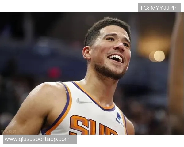 布克谈迈阿密天气变化迅速表示自己并未过于关注阴雨情况